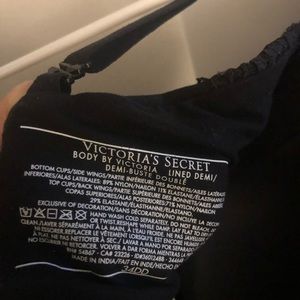34 DD Victoria secret bra never worn